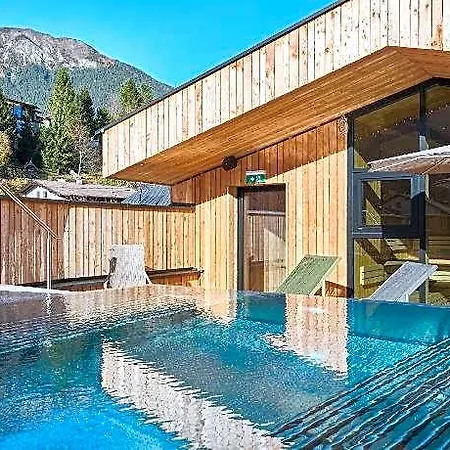 Laerchenlodge Skyspa And Whirlpool Stubai Card Szálloda