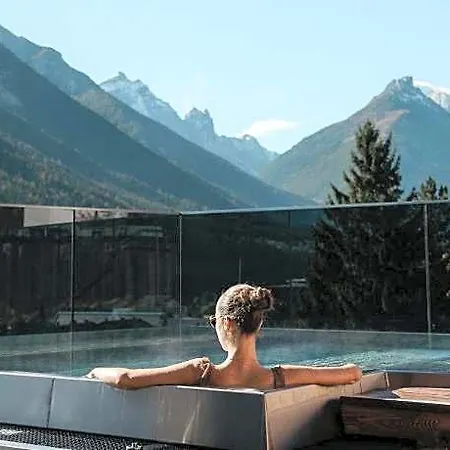 Laerchenlodge Skyspa And Whirlpool Stubai Card 4* Neustift im Stubaital